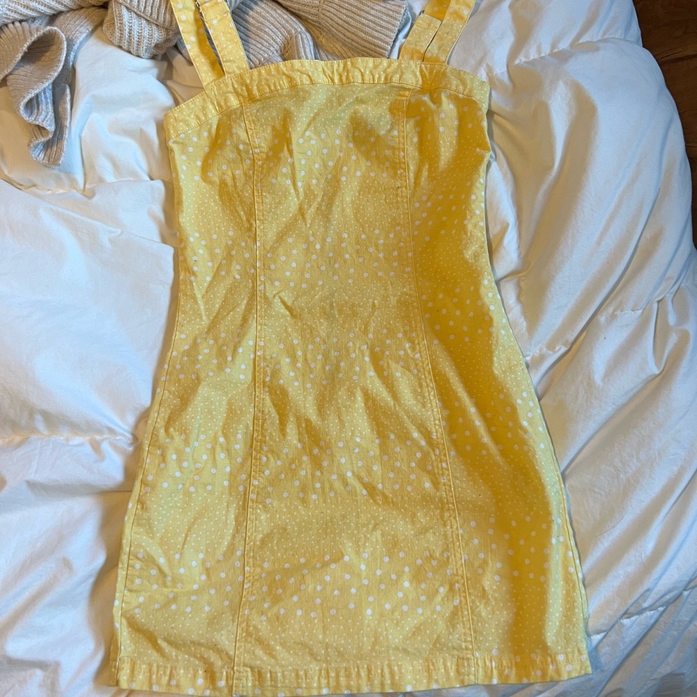 Xs Yellow dress, adjustable shoulder straps